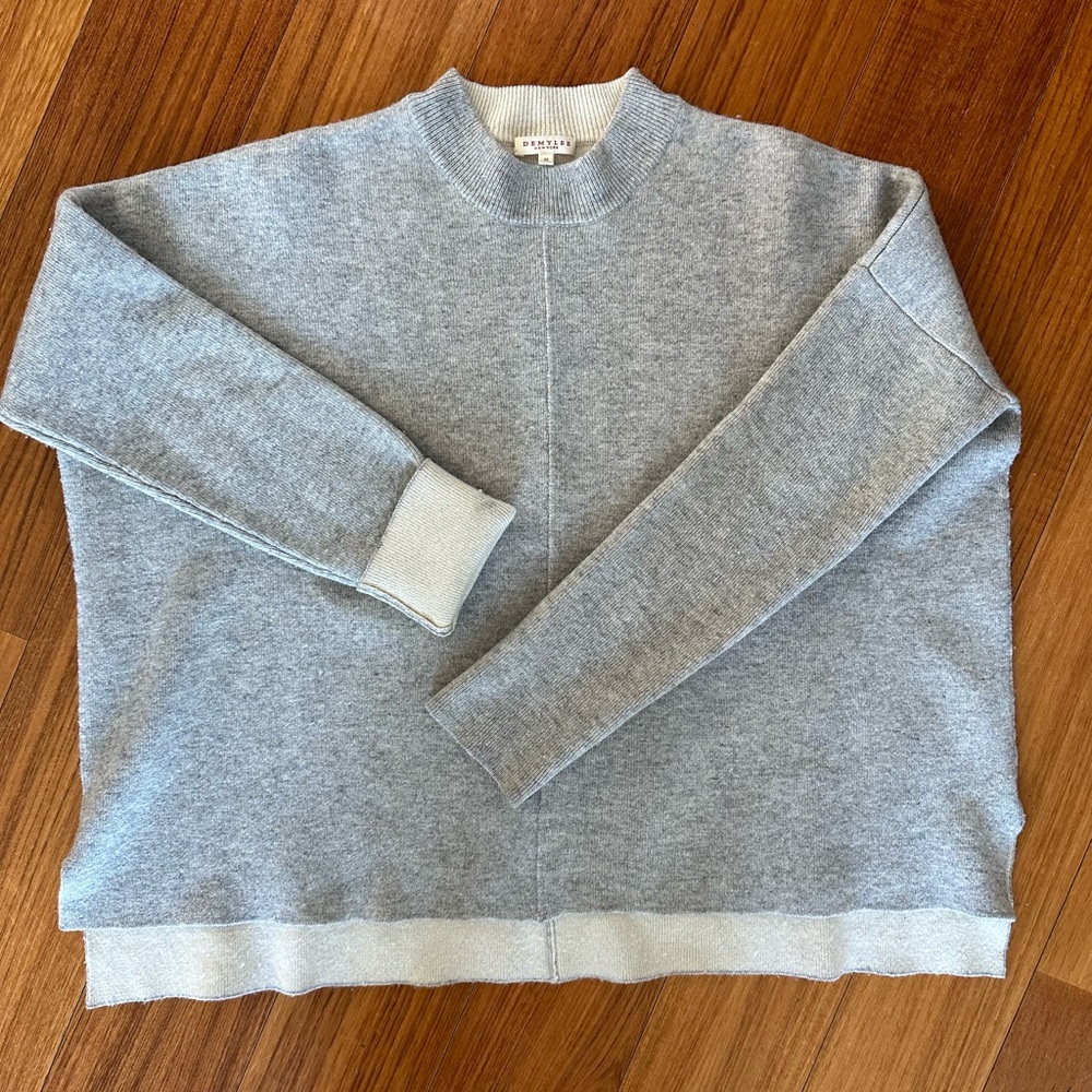 NWOT DEMYLEE Wool Cashmere Sweater Sz. M